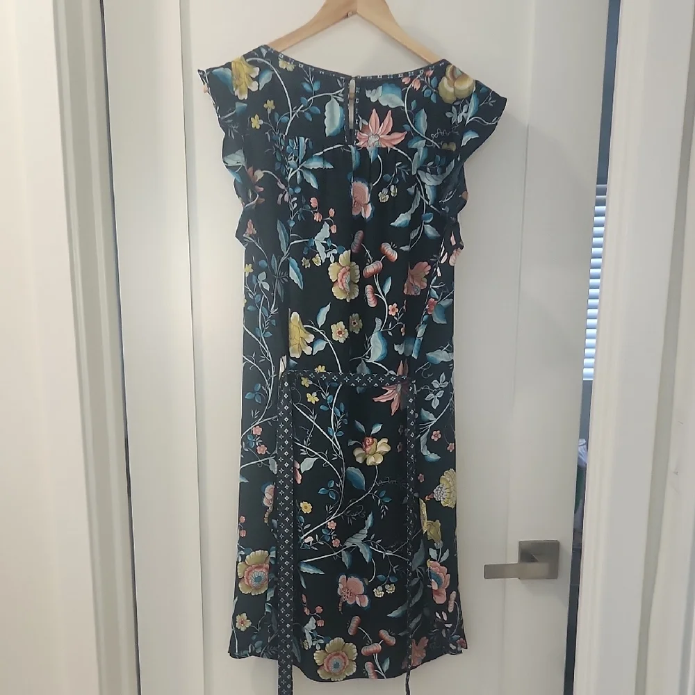 LOFT Green Dress with Flutter Cap Sleeves - Picture 6 of 6